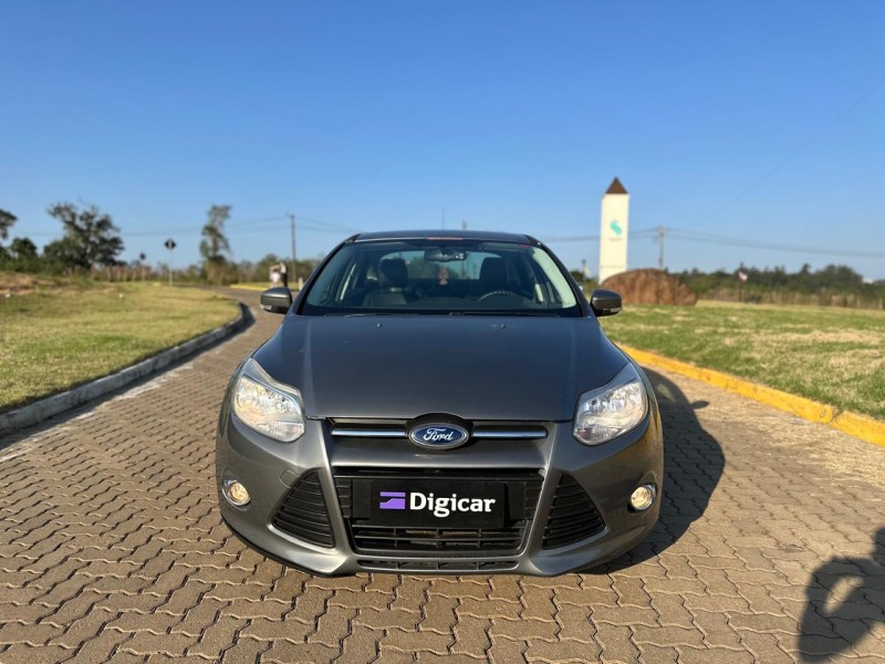 FOCUS 1.6 SE SEDAN 16V FLEX 4P AUTOMÁTICO - 2015 - LAJEADO