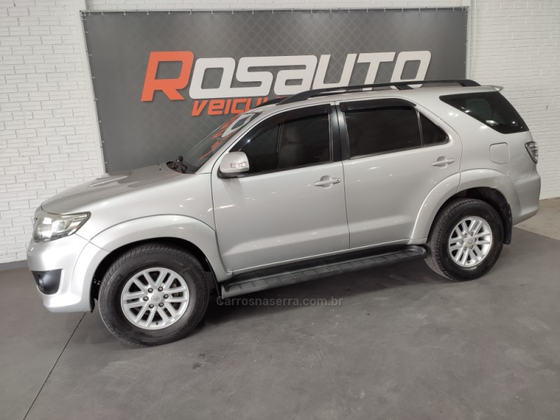 HILUX SW4 3.0 SRV 4X4 7 LUGARES 16V TURBO INTERCOOLER DIESEL 4P AUTOMÁTICO - 2013 - VENâNCIO AIRES