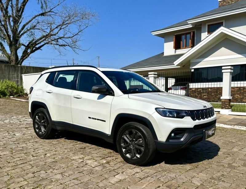 COMPASS 2.0 TURBO 350 80 ANOS 4X4 DIESEL AUTOMÁTICO - 2022 - LAJEADO