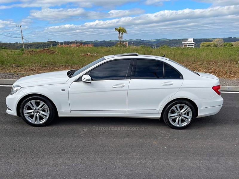 C 200 1.8 CGI AVANTGARDE 16V GASOLINA 4P AUTOMÁTICO - 2013 - PASSO FUNDO