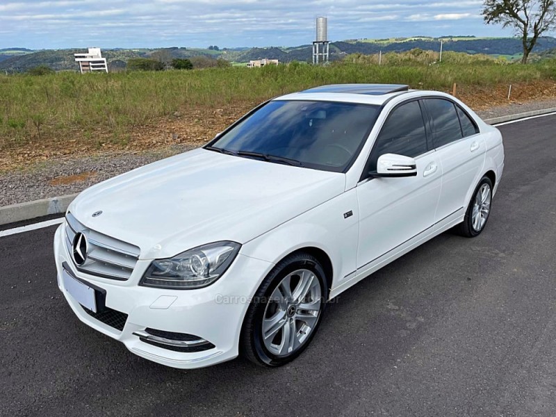 C 200 1.8 CGI AVANTGARDE 16V GASOLINA 4P AUTOMÁTICO - 2013 - PASSO FUNDO