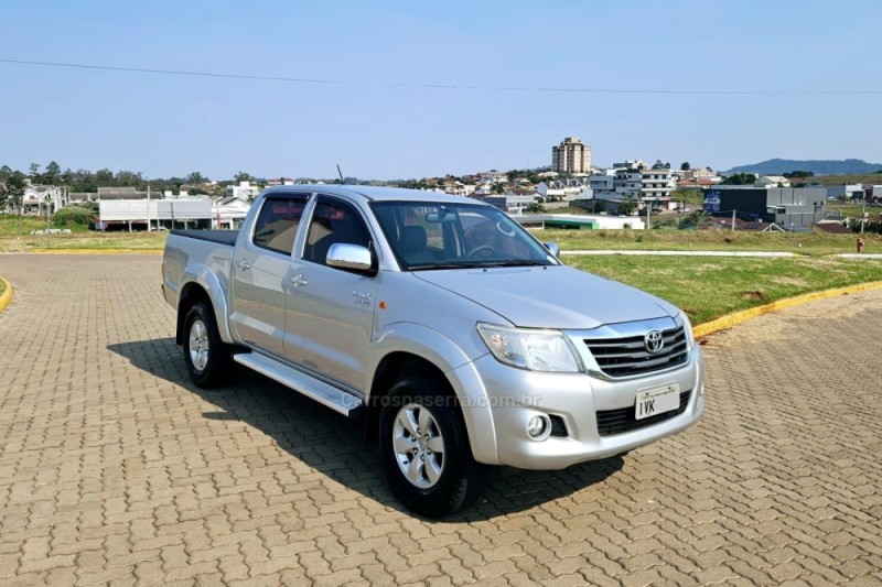 HILUX 2.7 SR 4X2 CD 16V FLEX 4P AUTOMÁTICO - 2014 - LAJEADO