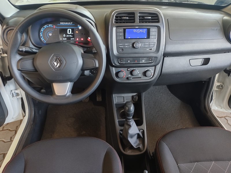 KWID 1.0 12V SCE FLEX ZEN MANUAL - 2023 - FARROUPILHA