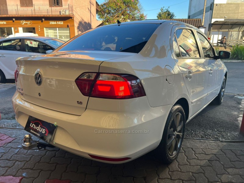 VOYAGE 1.6 MI TRENDLINE 8V FLEX 4P MANUAL - 2014 - DOIS IRMãOS