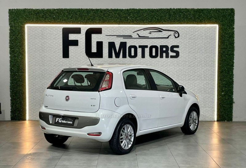 PUNTO 1.6 ESSENCE 16V FLEX 4P MANUAL - 2016 - NOVO HAMBURGO