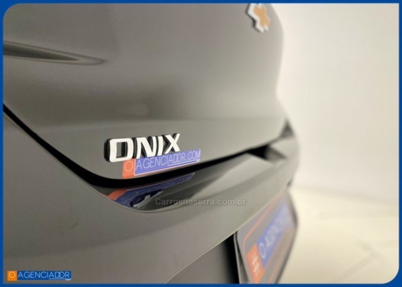 ONIX 1.0 LT 12V FLEX 4P MANUAL - 2024 - SANTA CRUZ DO SUL