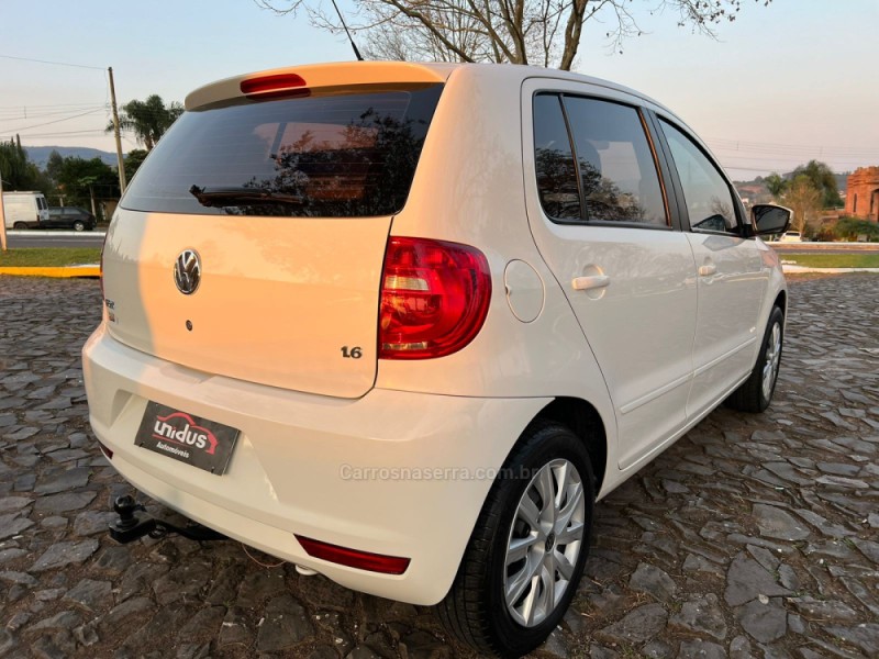 FOX 1.6 MI ITREND 8V FLEX 4P MANUAL - 2014 - DOIS IRMãOS