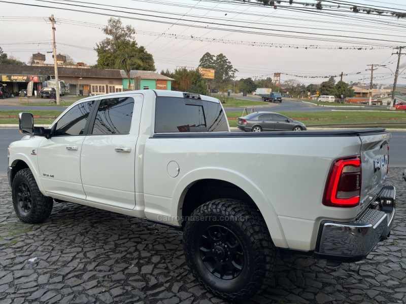 3500 LARAMIE 6.7 CD 4X4 TURBO DIESEL 4P AUTOMÁTICO - 2022 - TAQUARA