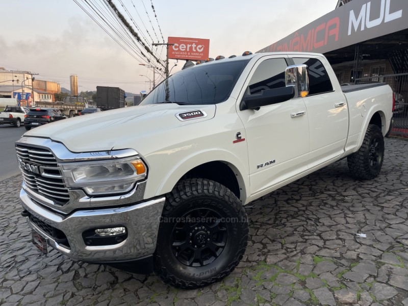 3500 LARAMIE 6.7 CD 4X4 TURBO DIESEL 4P AUTOMÁTICO - 2022 - TAQUARA