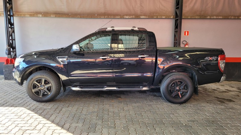 RANGER 3.2 XLT 4X4 CD 20V DIESEL 4P AUTOMÁTICO - 2015 - GARIBALDI