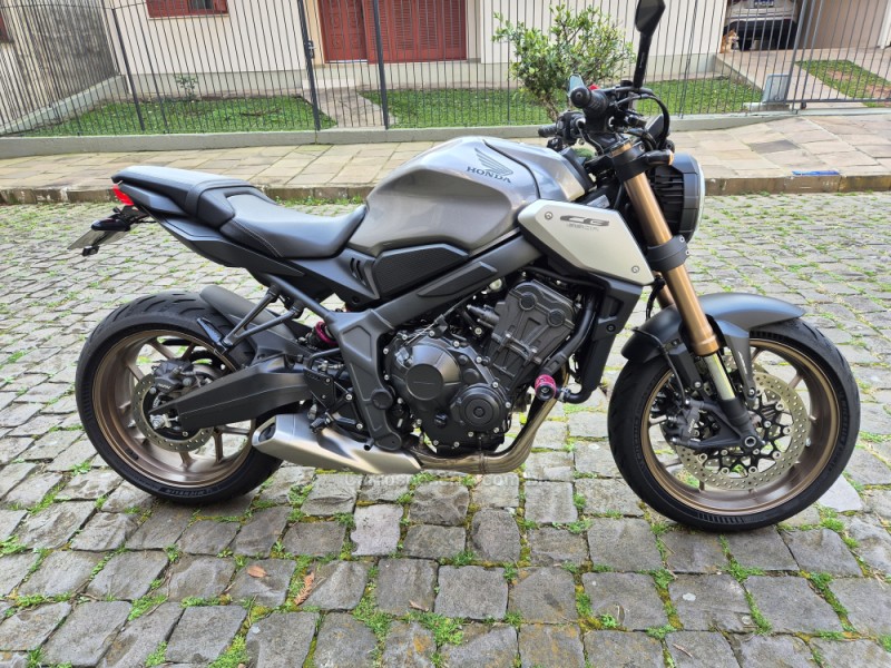 CB 650R  - 2020 - BENTO GONçALVES