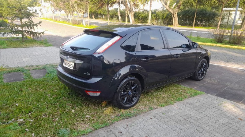 FOCUS 2.0 SE HATCH 16V FLEX 4P AUTO - 2012 - FARROUPILHA