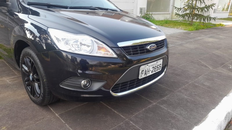 FOCUS 2.0 SE HATCH 16V FLEX 4P AUTO - 2012 - FARROUPILHA