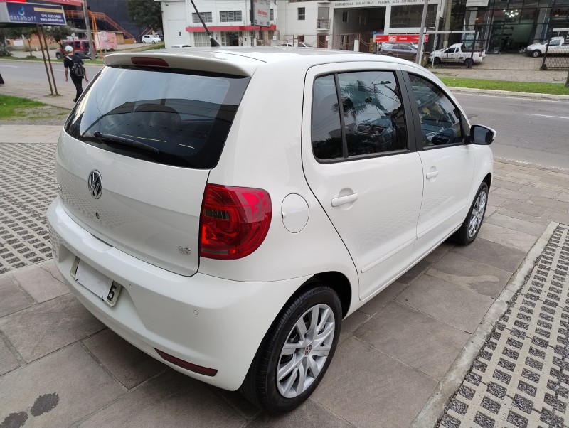 FOX 1.6 MI 8V FLEX 4P MANUAL - 2013 - CAXIAS DO SUL