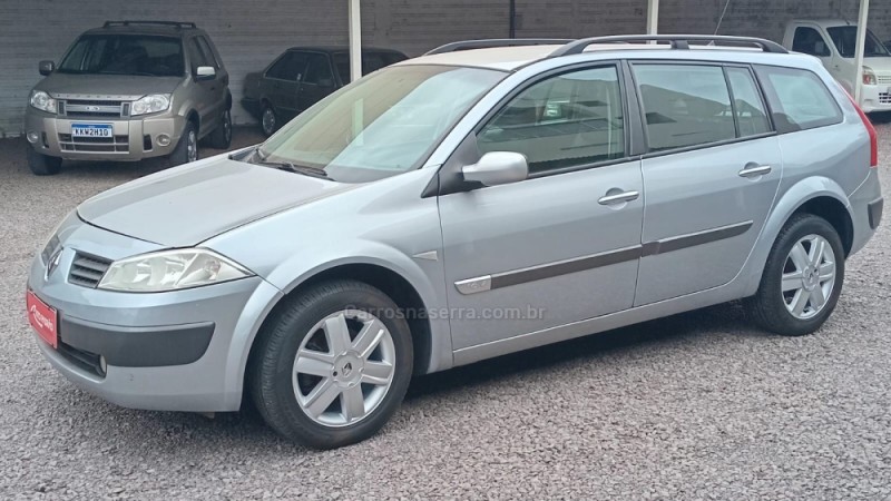 megane 1.6 dynamique grand tour 16v flex 4p manual 2008 caxias do sul