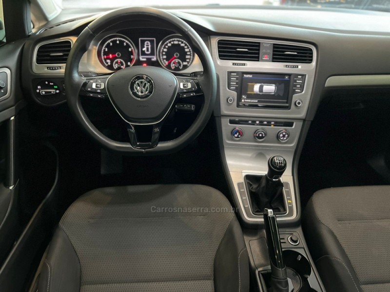 GOLF 1.0 TSI COMFORTLINE 12V TOTAL FLEX 4P MANUAL - 2017 - CAXIAS DO SUL