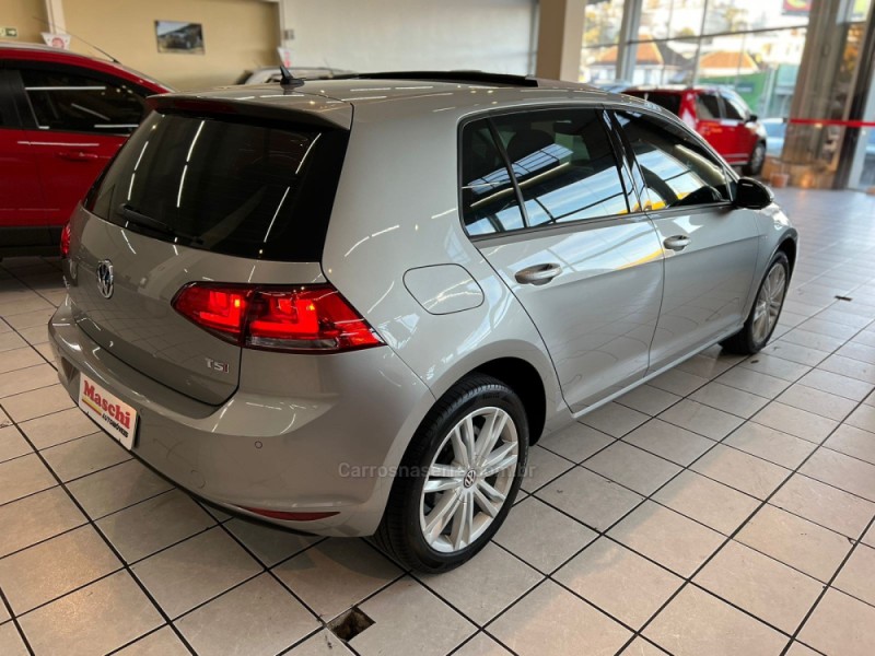 GOLF 1.0 TSI COMFORTLINE 12V TOTAL FLEX 4P MANUAL - 2017 - CAXIAS DO SUL