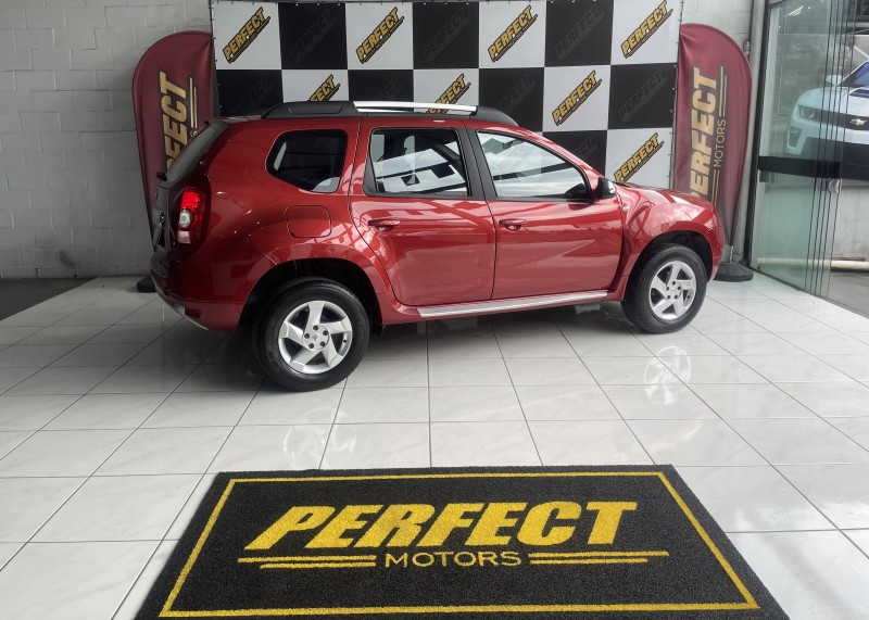 DUSTER 1.6 DYNAMIQUE 4X2 16V FLEX 4P MANUAL - 2014 - PORTãO