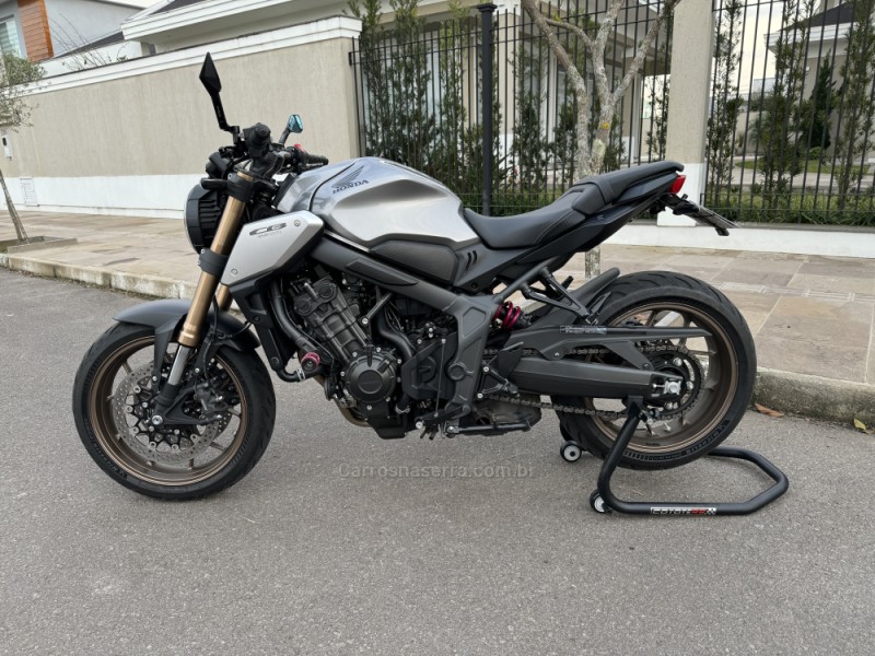 CB 650R  - 2020 - BENTO GONçALVES