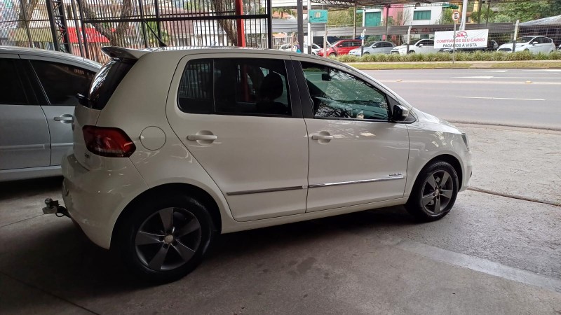 FOX 1.6 MI HIGHLINE 8V FLEX 4P MANUAL - 2015 - CAXIAS DO SUL