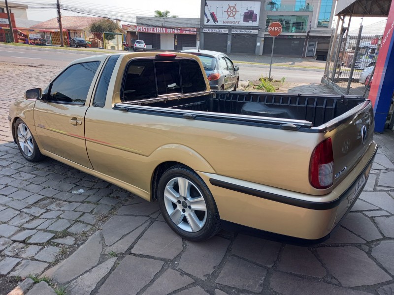 SAVEIRO 1.8 MI SUMMER CS 8V GASOLINA 2P MANUAL G.III - 2002 - CAXIAS DO SUL