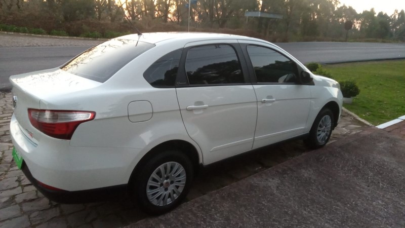 GRAND SIENA 1.4 MPI ATTRACTIVE 8V FLEX 4P MANUAL - 2013 - FARROUPILHA