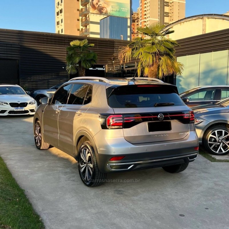 T-CROSS 1.4 HIGHLINE TSI 16V FLEX 4P AUTOMÁTICO - 2024 - PASSO FUNDO