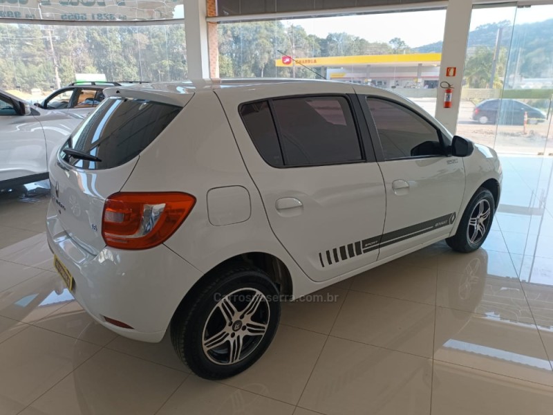 SANDERO 1.6 EXPRESSION 8V FLEX 4P MANUAL - 2017 - NOVA PETRóPOLIS