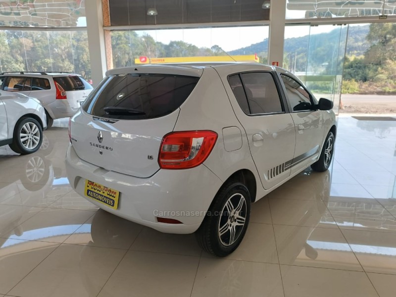 SANDERO 1.6 EXPRESSION 8V FLEX 4P MANUAL - 2017 - NOVA PETRóPOLIS