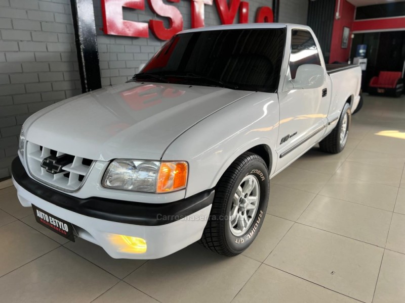 S10 2.2 EFI DLX 4X2 CS 8V GASOLINA 2P MANUAL