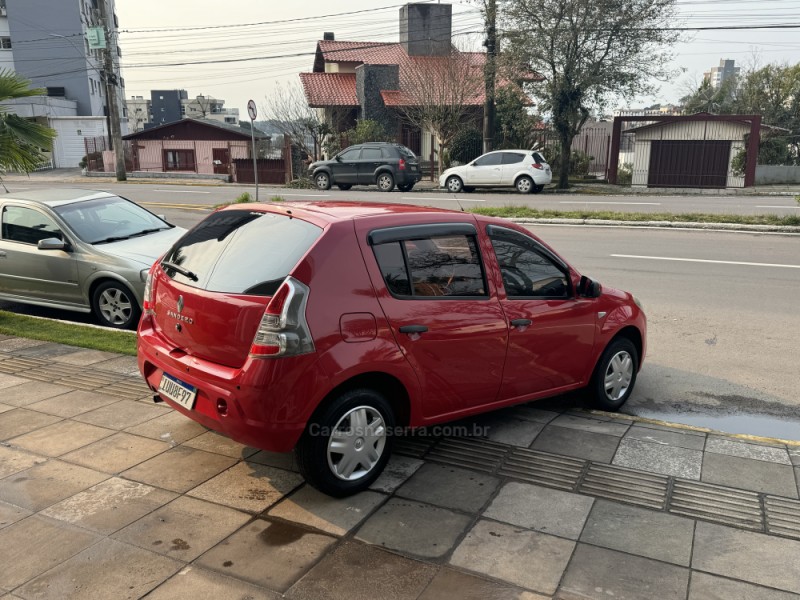 SANDERO 1.0 EXPRESSION 16V FLEX 4P MANUAL - 2014 - FARROUPILHA