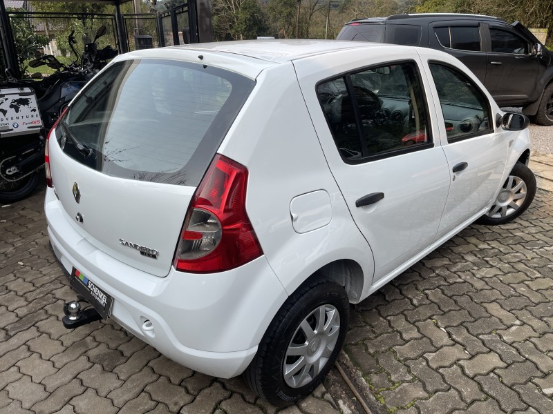 SANDERO 1.0 AUTHENTIQUE 8V FLEX 4P MANUAL - 2009 - NOVA PETRóPOLIS