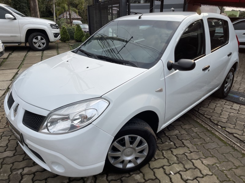 SANDERO 1.0 AUTHENTIQUE 8V FLEX 4P MANUAL - 2009 - NOVA PETRóPOLIS