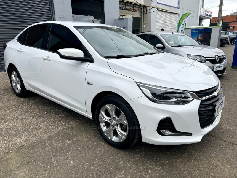 ONIX 1.0	PREMIER PLUS 12V TURBO FLEX 4P AUTOMÁTICO - 2020 - NOVO HAMBURGO