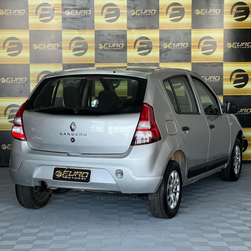 SANDERO 1.0 AUTHENTIQUE 12V FLEX 4P MANUAL - 2013 - PORTãO