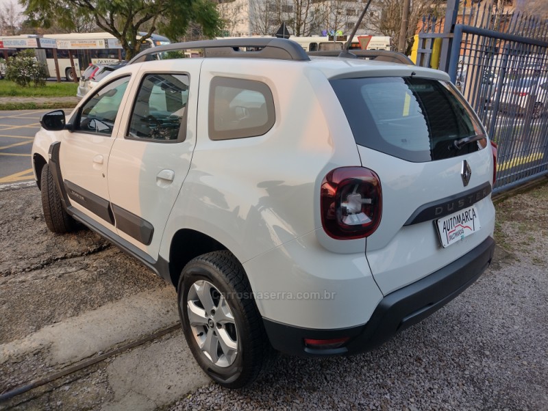 DUSTER 1.6 ZEN 16V FLEX 4P AUTOMÁTICA - 2022 - CAXIAS DO SUL