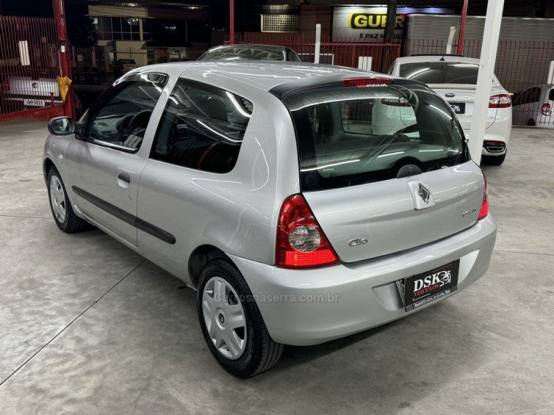 CLIO 1.0 AUTHENTIQUE 16V HI-FLEX 2P MANUAL - 2010 - CAXIAS DO SUL