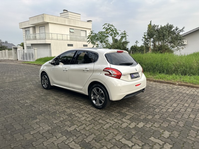 208 1.6 GRIFFE 16V FLEX 4P AUTOMÁTICO - 2014 - LAJEADO