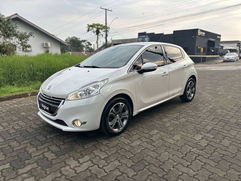 208 1.6 GRIFFE 16V FLEX 4P AUTOMÁTICO - 2014 - LAJEADO