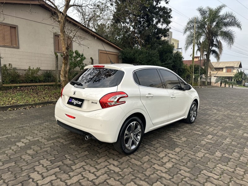 208 1.6 GRIFFE 16V FLEX 4P AUTOMÁTICO - 2014 - LAJEADO