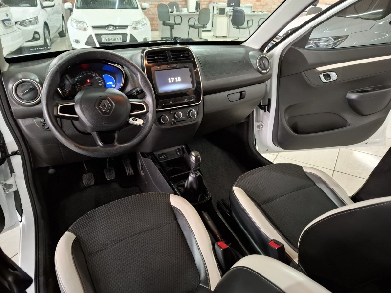 KWID 1.0 12V SCE FLEX INTENSE MANUAL - 2020 - FARROUPILHA