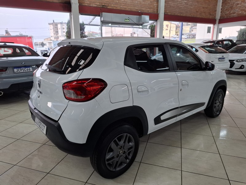 KWID 1.0 12V SCE FLEX INTENSE MANUAL - 2020 - FARROUPILHA