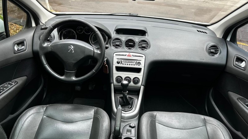 308 1.6 ACTIVE 16V FLEX 4P MANUAL - 2014 - TRêS COROAS