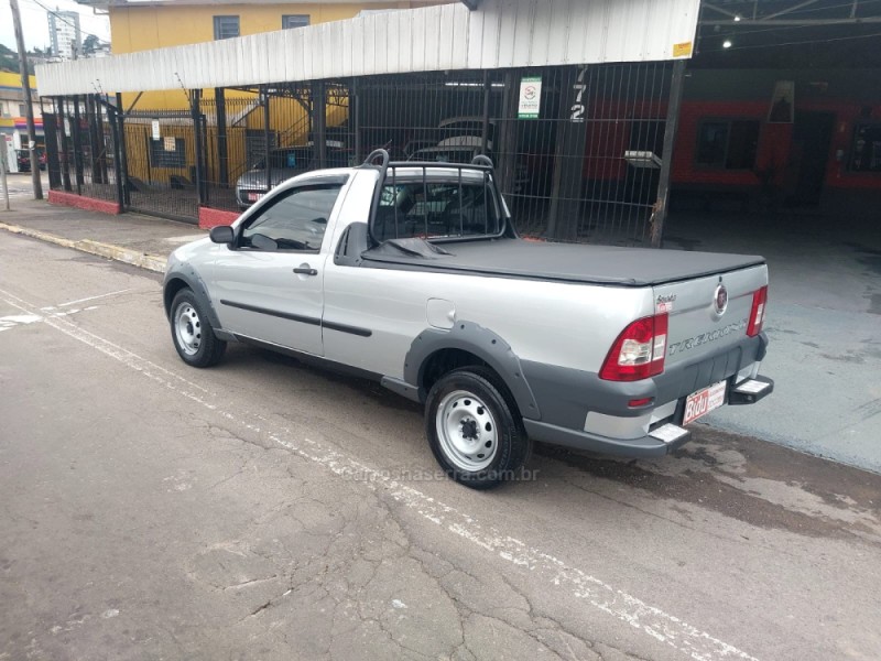 STRADA 1.4 MPI TREKKING CS 8V FLEX 2P MANUAL - 2009 - CAXIAS DO SUL