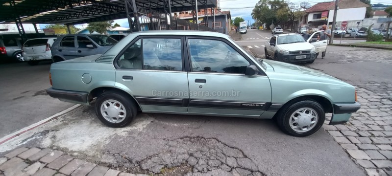 MONZA 1.8 SL/E 8V ÁLCOOL 4P MANUAL - 1989 - CAXIAS DO SUL