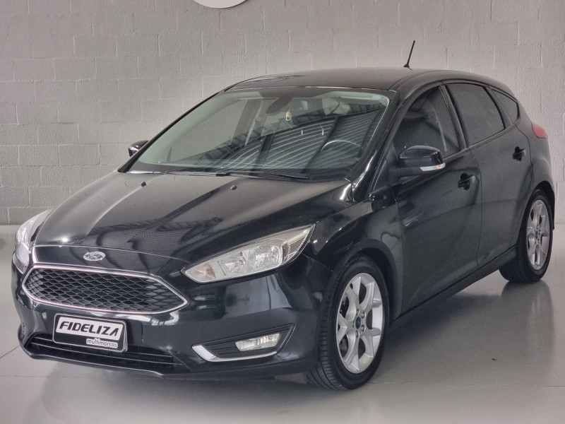 FOCUS 2.0 SE HATCH 16V FLEX 4P AUTO - 2018 - FARROUPILHA