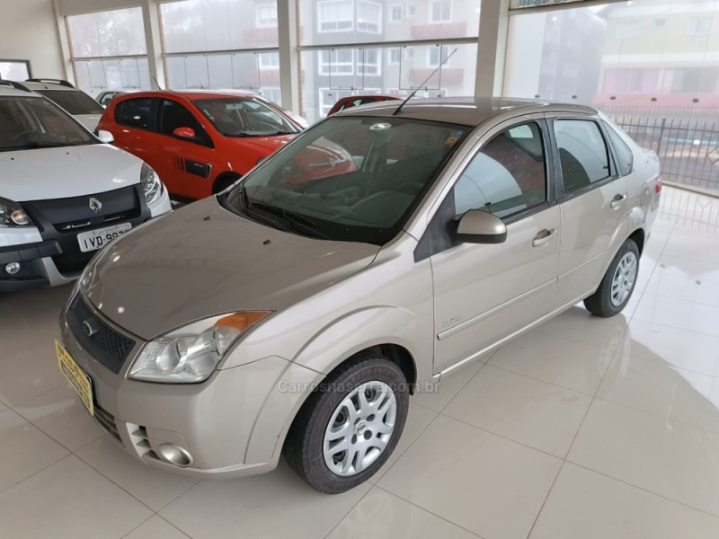 FIESTA 1.6 MPI SEDAN 8V FLEX 4P MANUAL - 2009 - NOVA PETRóPOLIS