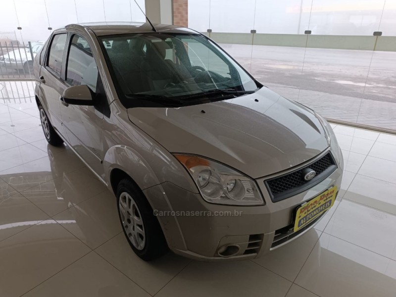 FIESTA 1.6 MPI SEDAN 8V FLEX 4P MANUAL - 2009 - NOVA PETRóPOLIS