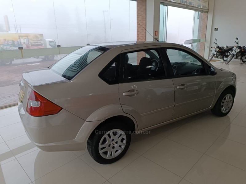 FIESTA 1.6 MPI SEDAN 8V FLEX 4P MANUAL - 2009 - NOVA PETRóPOLIS