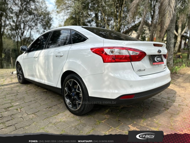 FOCUS 2.0 TITANIUM SEDAN 16V FLEX 4P AUTOMÁTICO - 2015 - CARLOS BARBOSA